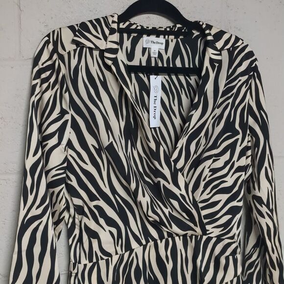 The Drop Women's Mack Silky Wrap Mini Dress Zebra Print Size M NWT Old Money - Picture 6 of 10